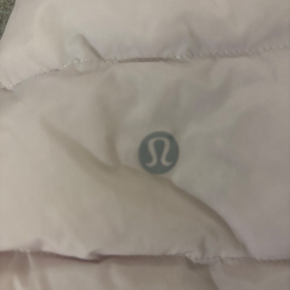 Lululemon Down For It All Jacket, SZ 4,  Porcelain Pink - Picture 5 of 6